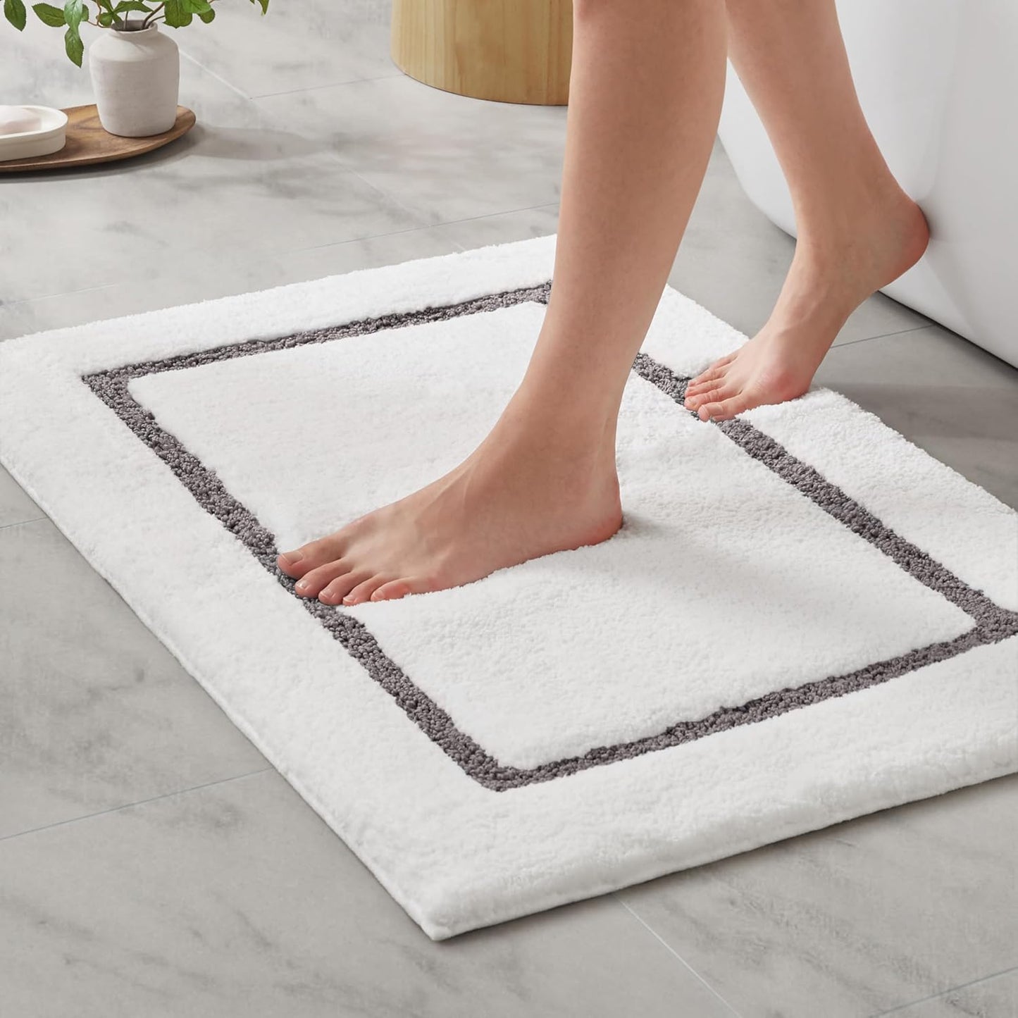 Madison Park Roan Bath Rug 17x24, Thick Absorbent Microfiber Bathroom Mat, Non Slip TPR Backing, Machine Washable, Oeko-TEX Certified, Hotel-Inspired Tufted Plush Design, Grey