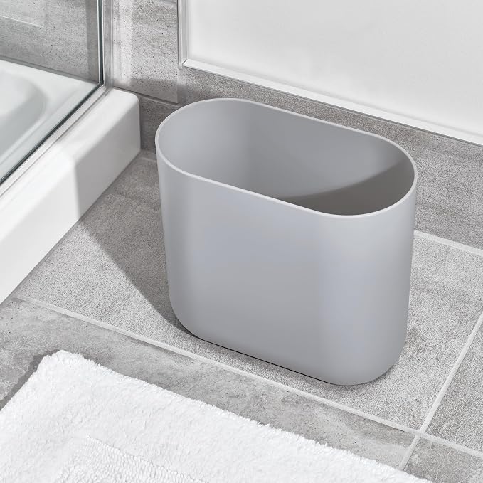iDesign Small Oval Plastic Trash Ideal - Image 4