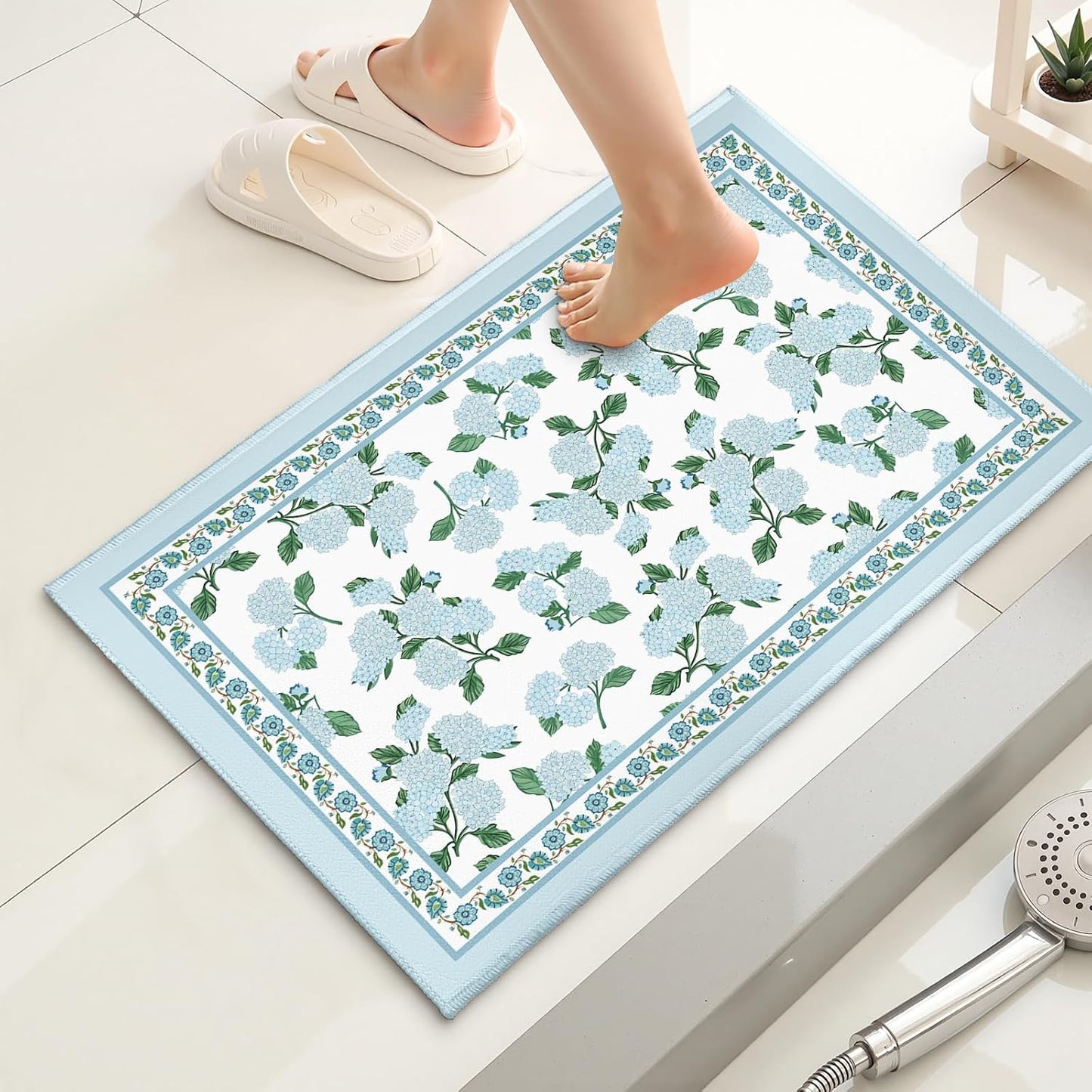 Blue Hydrangea Bath Rug Summer Floral Bath Mat 20x32 Inch Flowers Print Non Slip Backing Bathroom Carpet Low Pile Absorbent Doormat for Tub Bathroom Entryway Front Door
