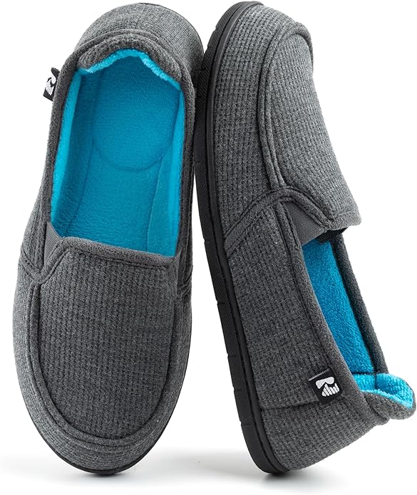 RockDove Women's Two-Tone Hoodback Slipper by RockDove