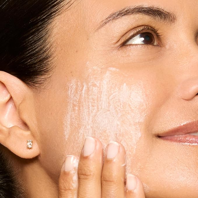 Honest Beauty Gentle Gel Daily Face Cleanser | Calms, + Hydrates | Vegan + Safe - Image 8