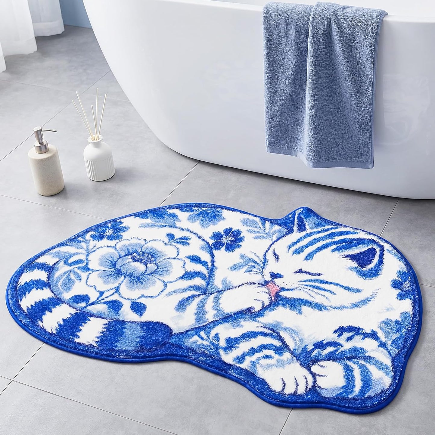 Funny Cat Bath Mat Rug for Bathroom, Cute Animal Bathroom Rug 20" x 31.5", Soft Plush Absorbent Non Slip Bath Rugs Washable Floor Mat for Bath Tub Shower Sink Bedroom Living Room, Gifts for Cat Lovers