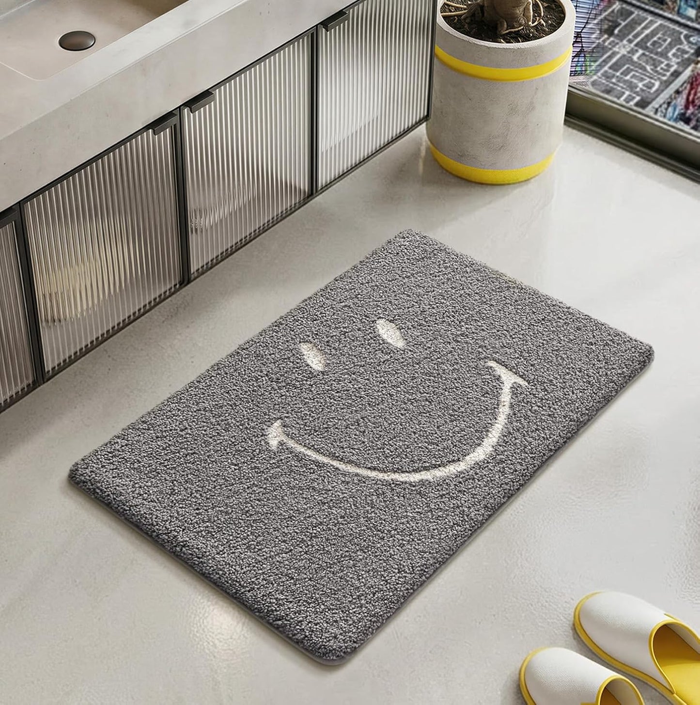 LUMI Grey Bathroom Rugs 20x32, Non Slip Absorbent Extra Thick Bath Mat, Soft Plush Microfiber Machine Washable Carpet for Bathroom Shower, Tub, Sink