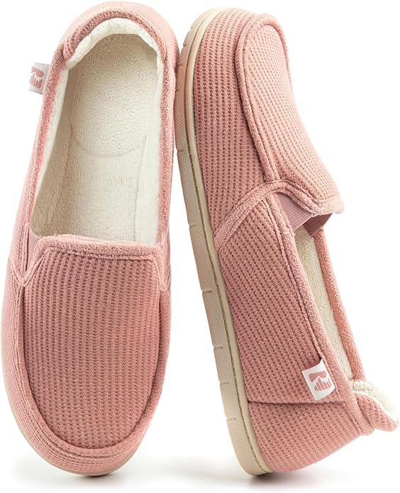 RockDove Women's Two-Tone Hoodback Slipper by RockDove