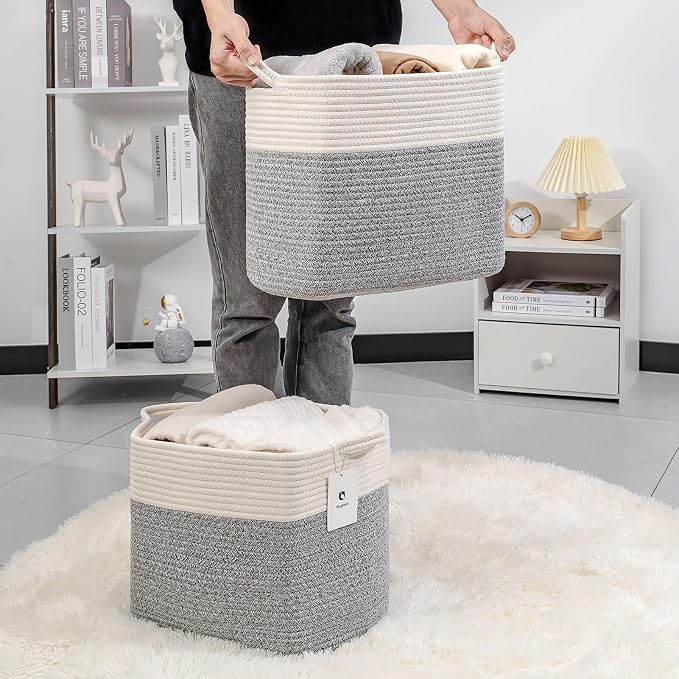 Medium and Large Woven Basket//With Handle, Used - Image 2