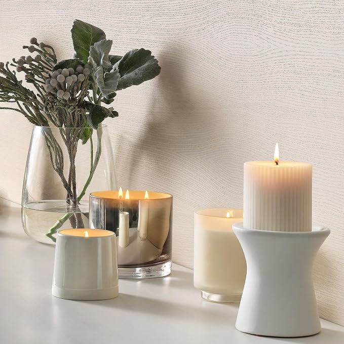 ILLUME Refillable Boxed Glass Candle, Winter White - Image 8