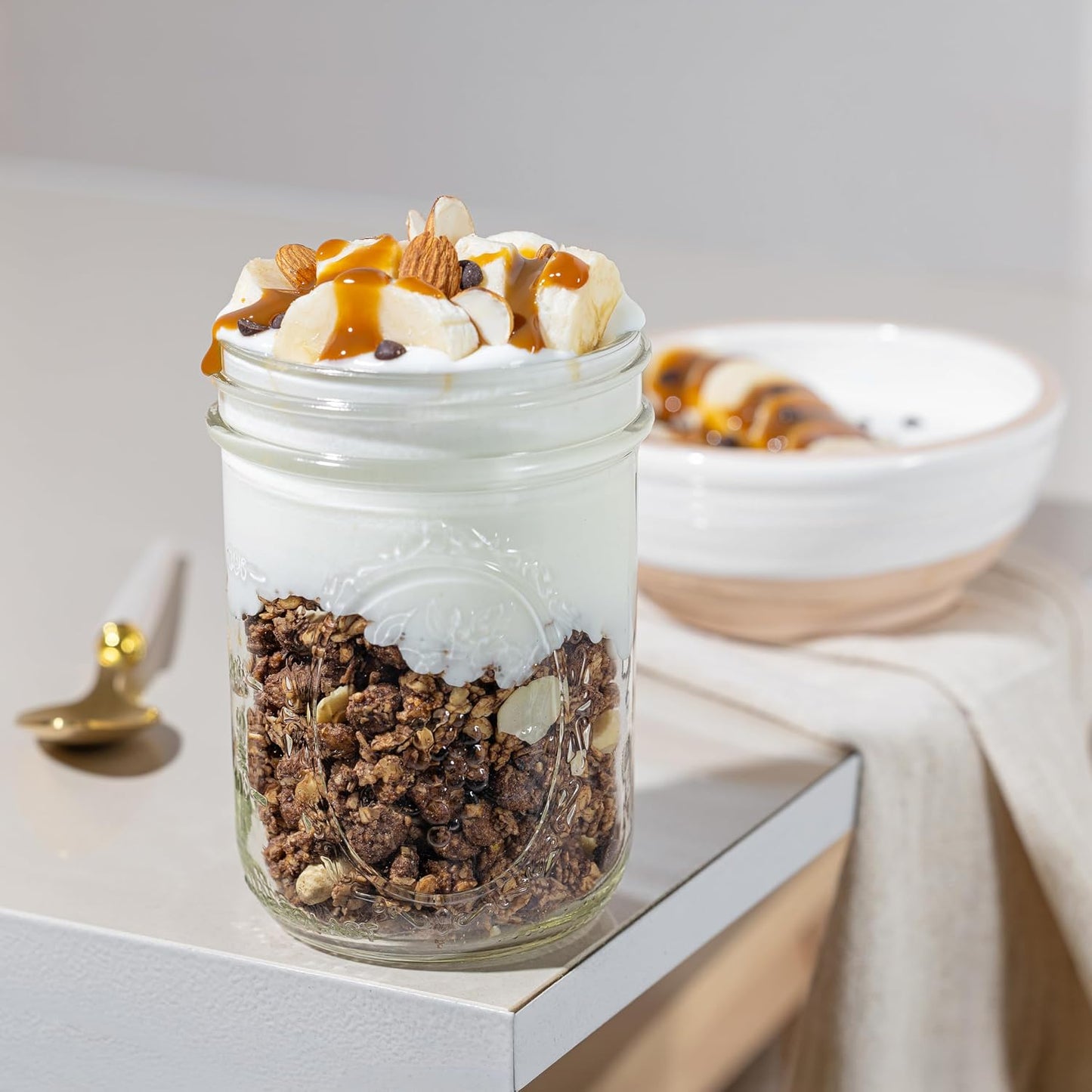 Wide Mouth Mason Jars 16 oz [2-Pack] with Airtight Lids – Glass Jars for Overnight Oats, Yogurt Parfait & Chia Pudding | BPA-Free Leak-Proof Lids