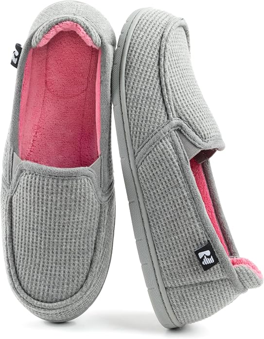 RockDove Women's Two-Tone Hoodback Slipper by RockDove