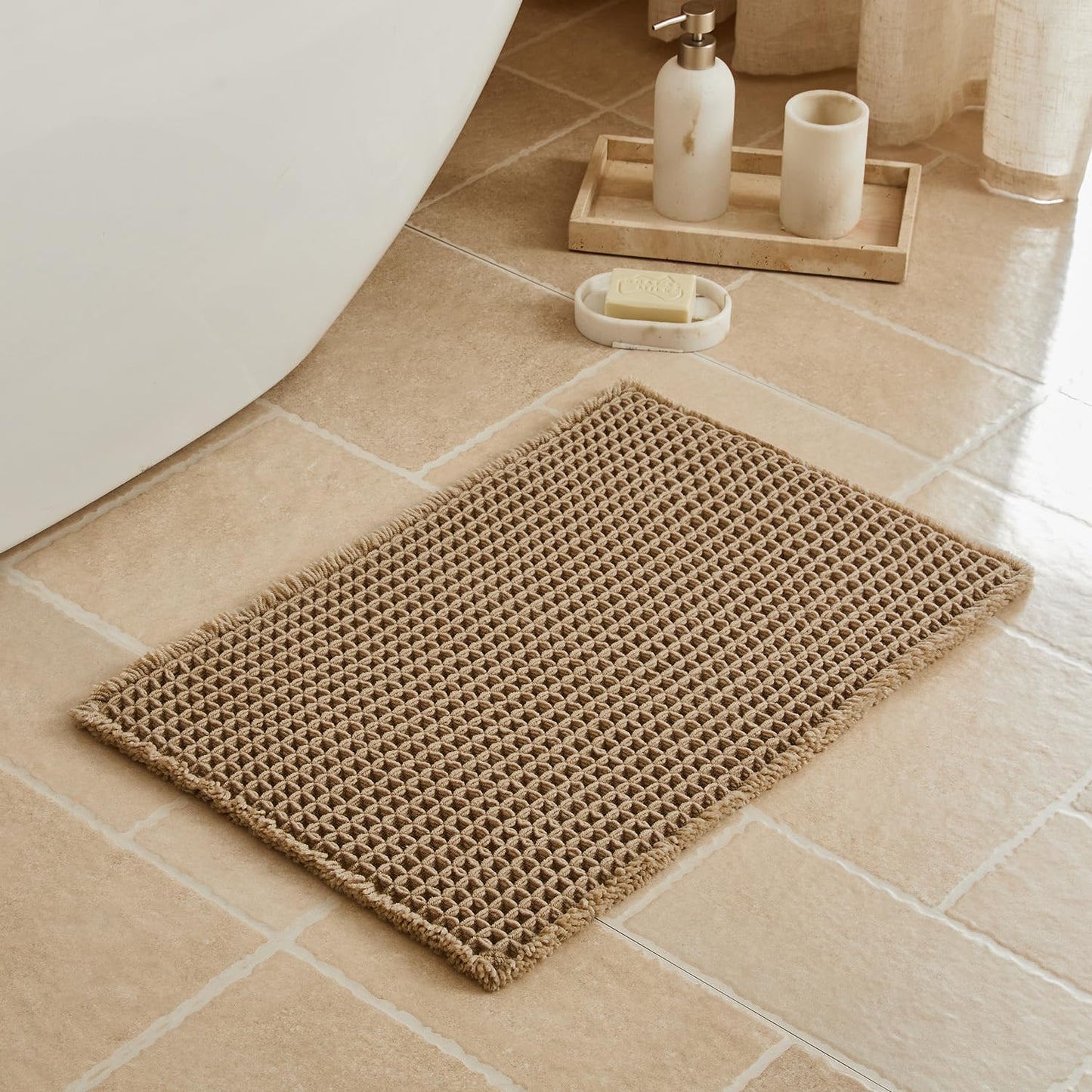 Triohero Waffle Bath Mat, Small Boho Bathroom Rugs Non Slip Washable, Ultra Soft Super Absorbent Quick Dry Farmhouse Bathroom Decor, 16" x 24", Khaki