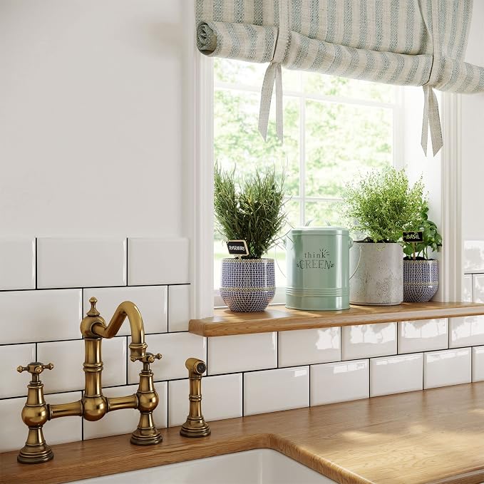 Barnyard Designs Compost Bin for Kitchen Counter - Image 4