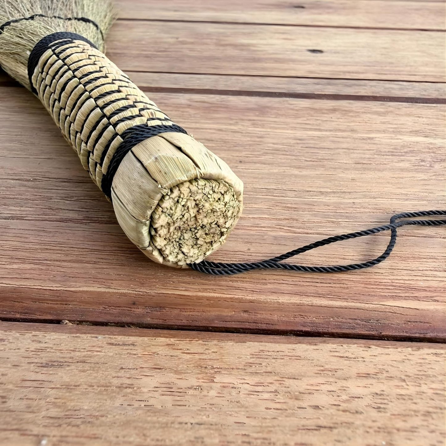 Cozy Leaf Handmade Mini Whisk Broom, Natural Grass Hand Sweeper for Desk, Keyboard, Coffee Bar, Plant & Crumb Cleaning, Woven Handle Palm-Sized Small Broom for Dollhouse & Altar Decor (9.5 Inches)