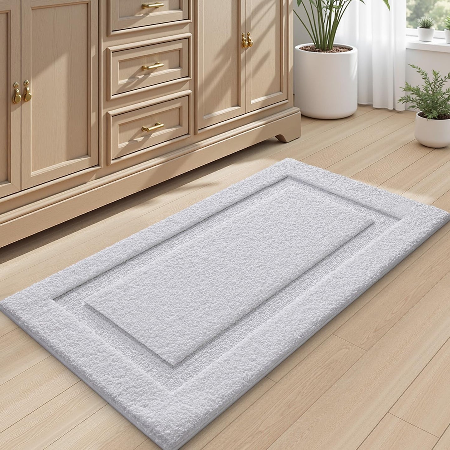 LUMI Ultra Soft Bathroom Rugs Non Slip with Rubber Backing, Absorbent Washable Bath Mat Quick Dry, Upgraded Premium Microfiber Plush Carpet for Bathtub and Shower Floor, White, 24x36