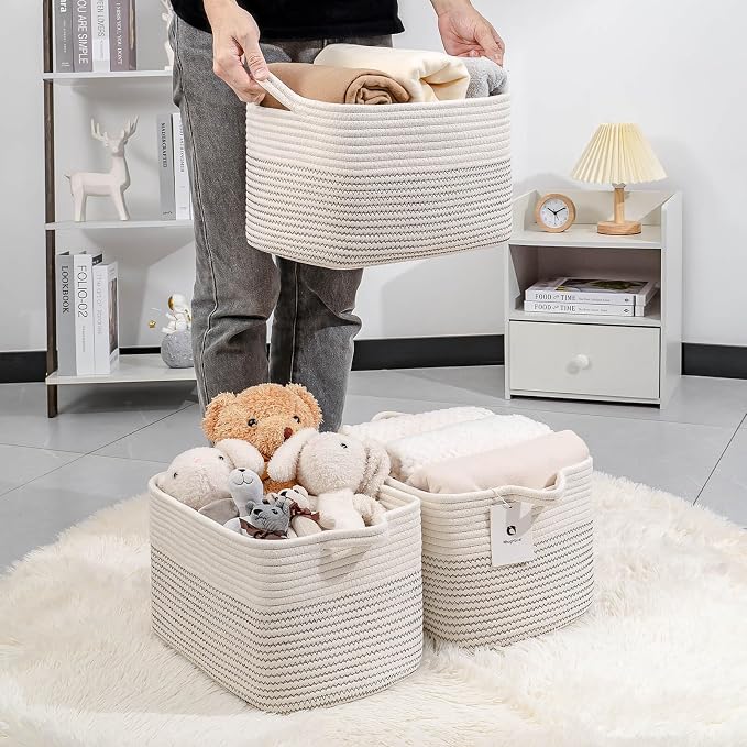 Medium and Large Woven Basket//With Handle, Used - Image 2