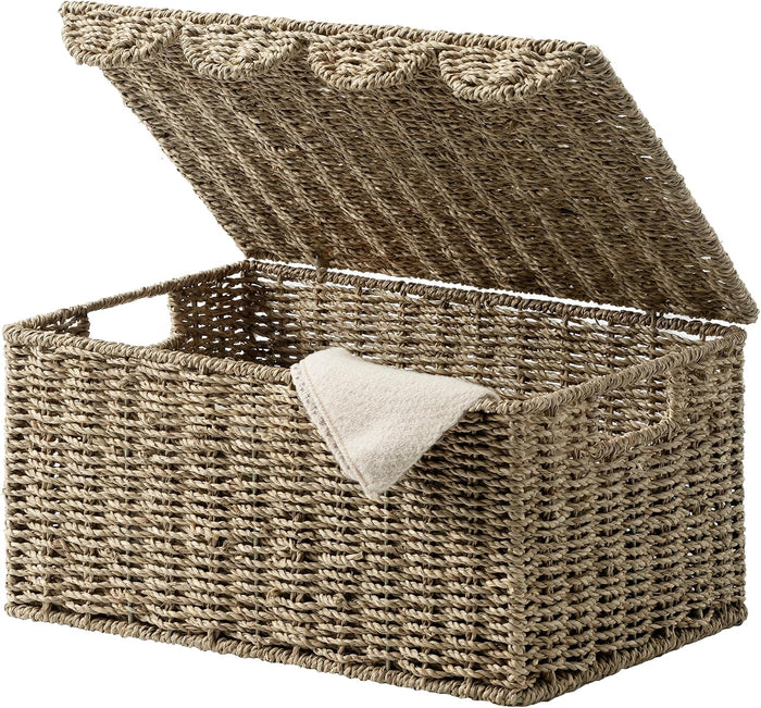 StorageWorks Scalloped Wicker Basket with Lid, Seagrass Storage Baskets