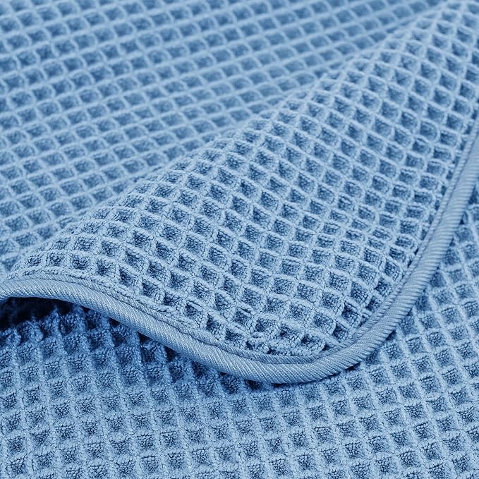 POLYTE Microfiber Oversize Quick Dry Lint Free Bath Towel, 60 x 30 in, 4 Pack - Image 3