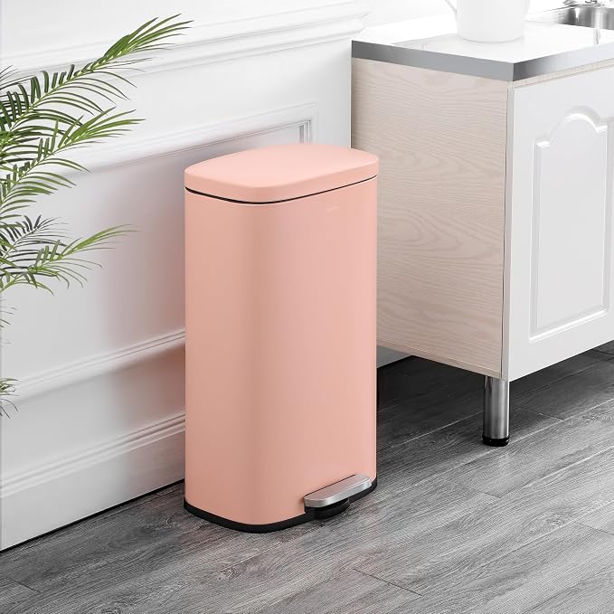 happimess HPM1011F Curtis 8-Gallon Step-Open Trash Can, Fingerprint Resistant - Image 2
