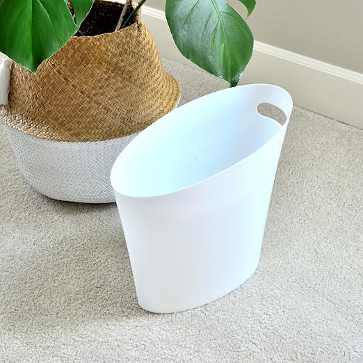 Youngever 2 Gallon Slim Trash Can, Plastic Garbage Container Bin, Small Trash - Image 4
