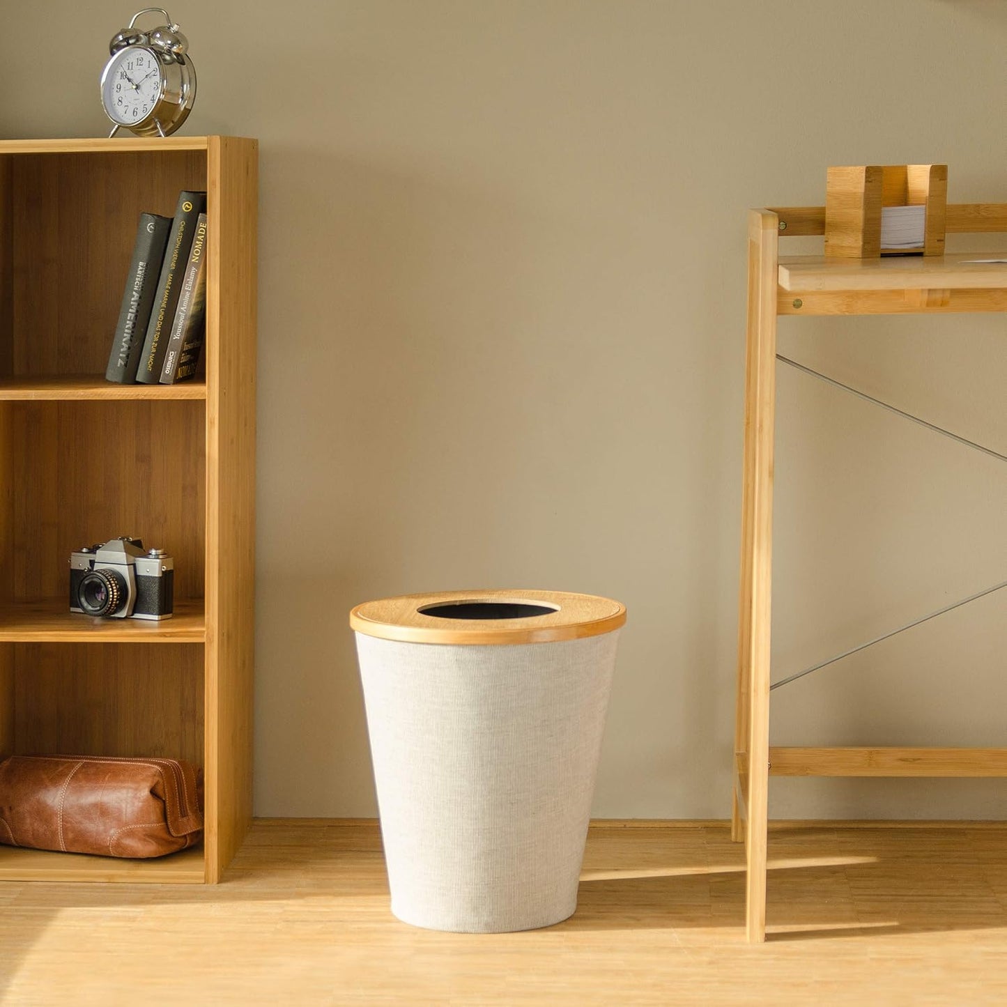 Relaxdays Bamboo Trash Can, Round Waste Bin with Insert and Magnetic Lids, 35 cm Tall, Natural/Grey