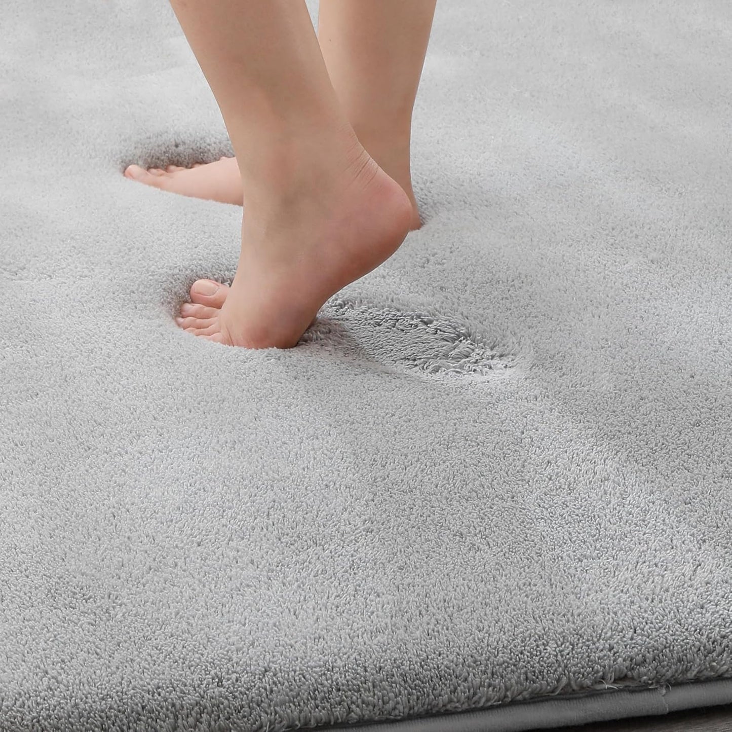 MINIDEAR Bathroom Rugs 24x17 Light Gray - Thick Memory Foam Bath Mat, Ultra Soft & Plush Fluffy, Non-Slip, Quick Dry, Absorbent Washable Floor Microfiber Mat for Tub, Home Decor Accessories