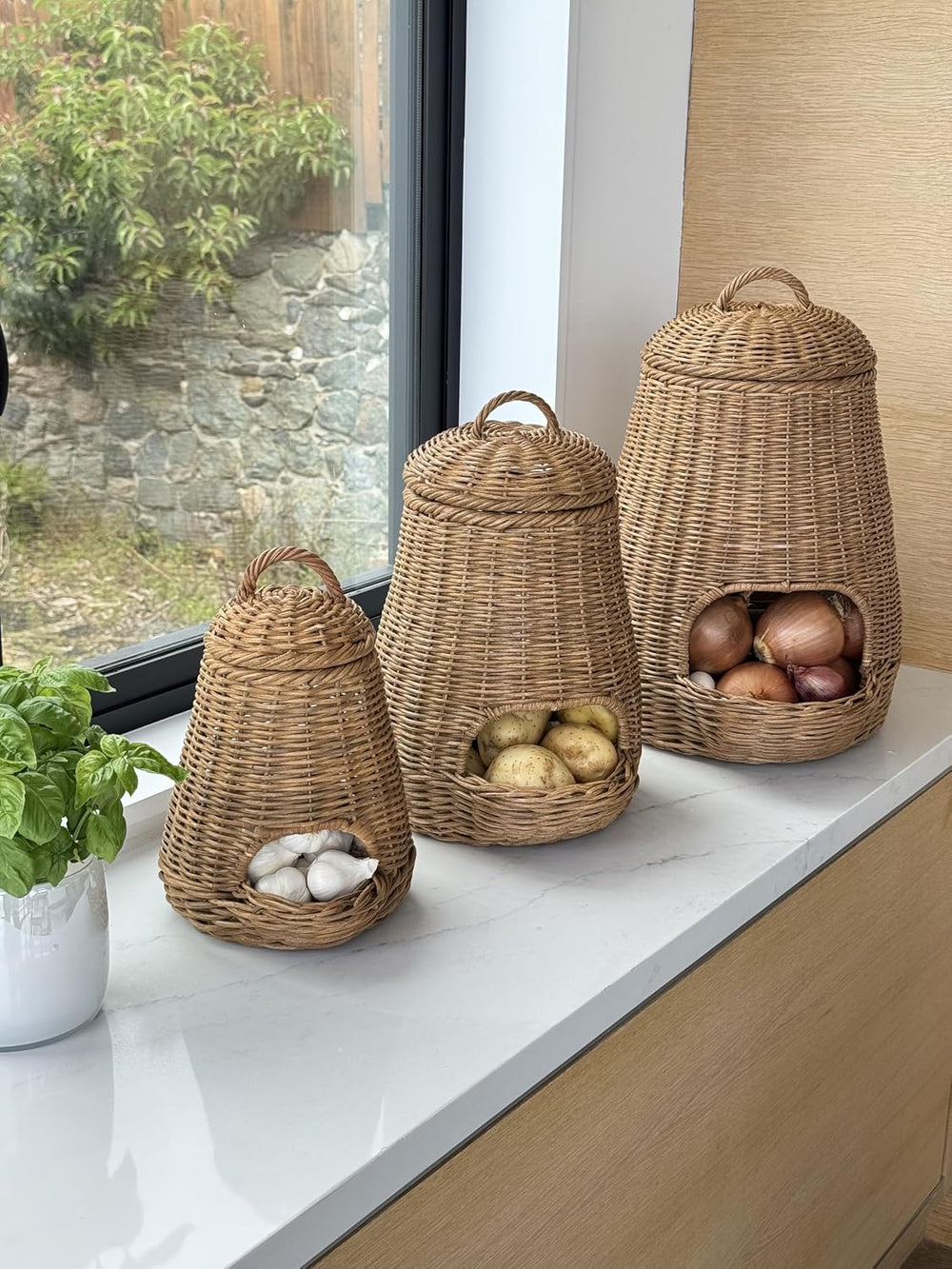 KOUBOO Wicker Potato Storage Basket with Lid, Kitchen Organizer Large Brown