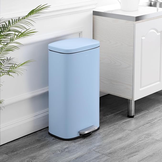 happimess HPM1011G Curtis 8-Gallon Step-Open Trash Can, Fingerprint Resistant - Image 2