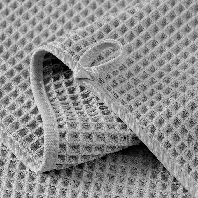 Microfiber Waffle Face Towels, 2 Pieces, Fast Drying, Lint Free - Image 3