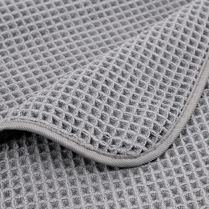 POLYTE Microfiber Oversize Quick Dry Lint Free Bath Towel, 60 x 30 in, 4 Pack - Image 3
