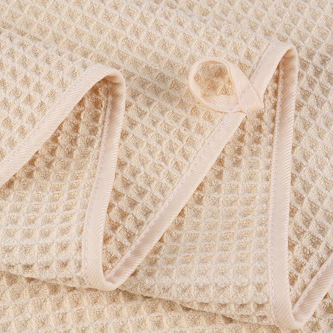 POLYTE Microfiber Oversize Quick Dry Lint Free Bath Towel, 60 x 30 in, 4 Pack - Image 3
