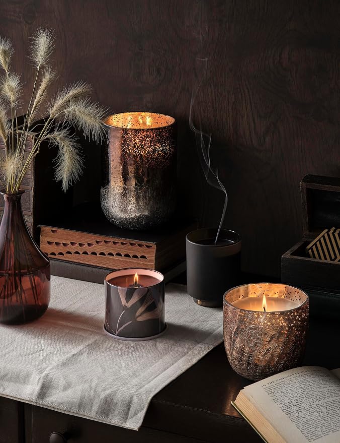 ILLUME Refillable Boxed Glass Candle - Image 9