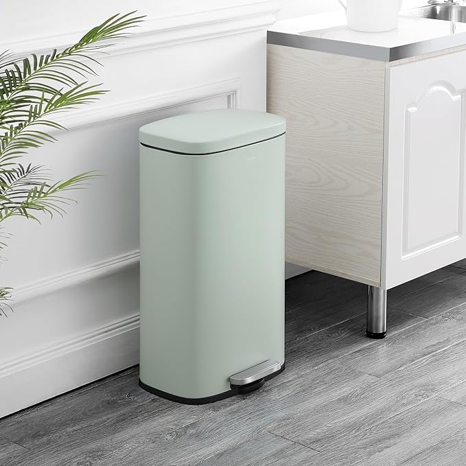 happimess HPM1011H Curtis 8-Gallon Step-Open Trash Can, Fingerprint Resistant - Image 2