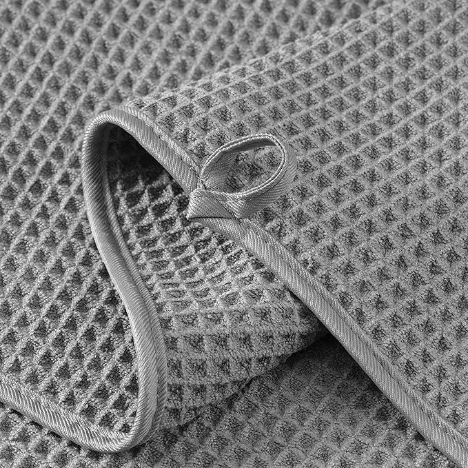 Microfiber Waffle Face Towels, 2 Pieces, Fast Drying, Lint Free - Image 3
