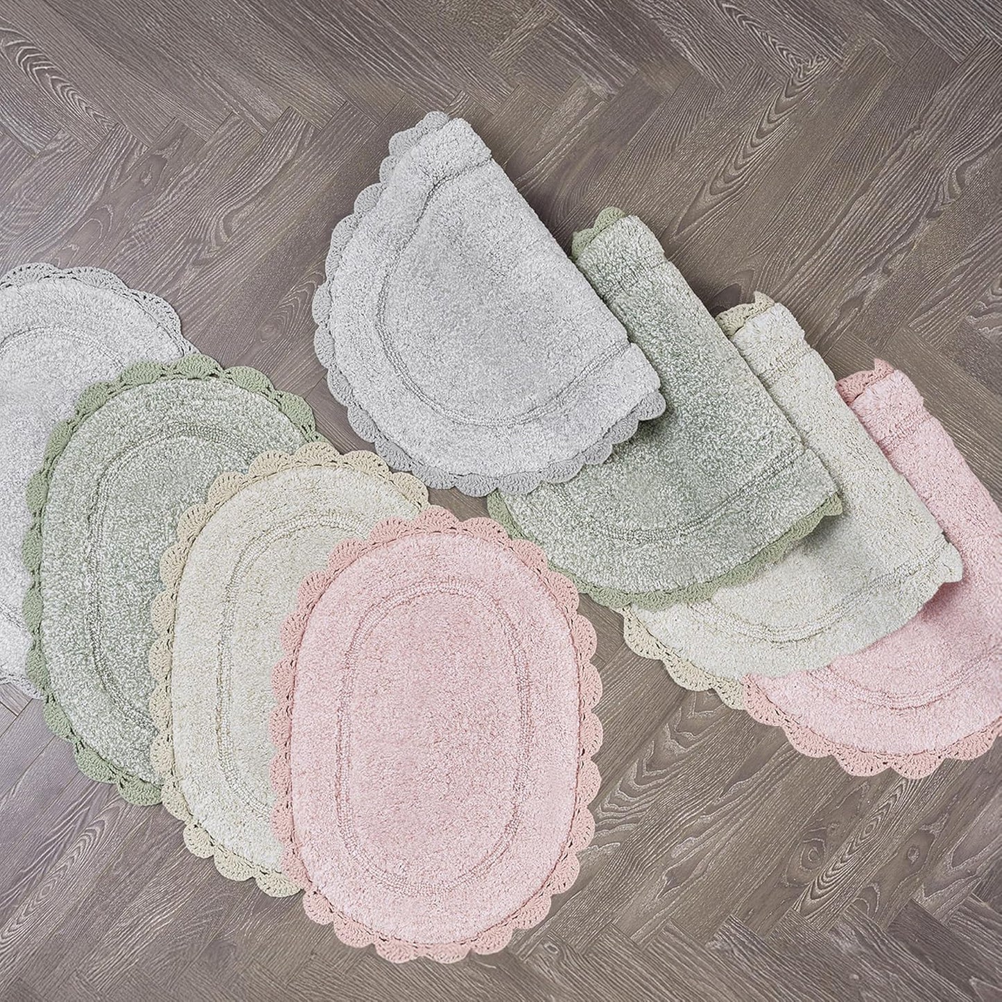 Laura Ashley Eloise 100% Cotton Oval Bath Mat 2-Piece Set with Crochet Border, Soft & Absorbent, Light Pink 17" x 24"/20" x 32" Bathroom Rugs